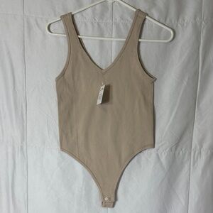 Gypsy + Jade Ribbed V-Neck Bodysuit Tan Sleeveless Snap Bottom NWT S/M